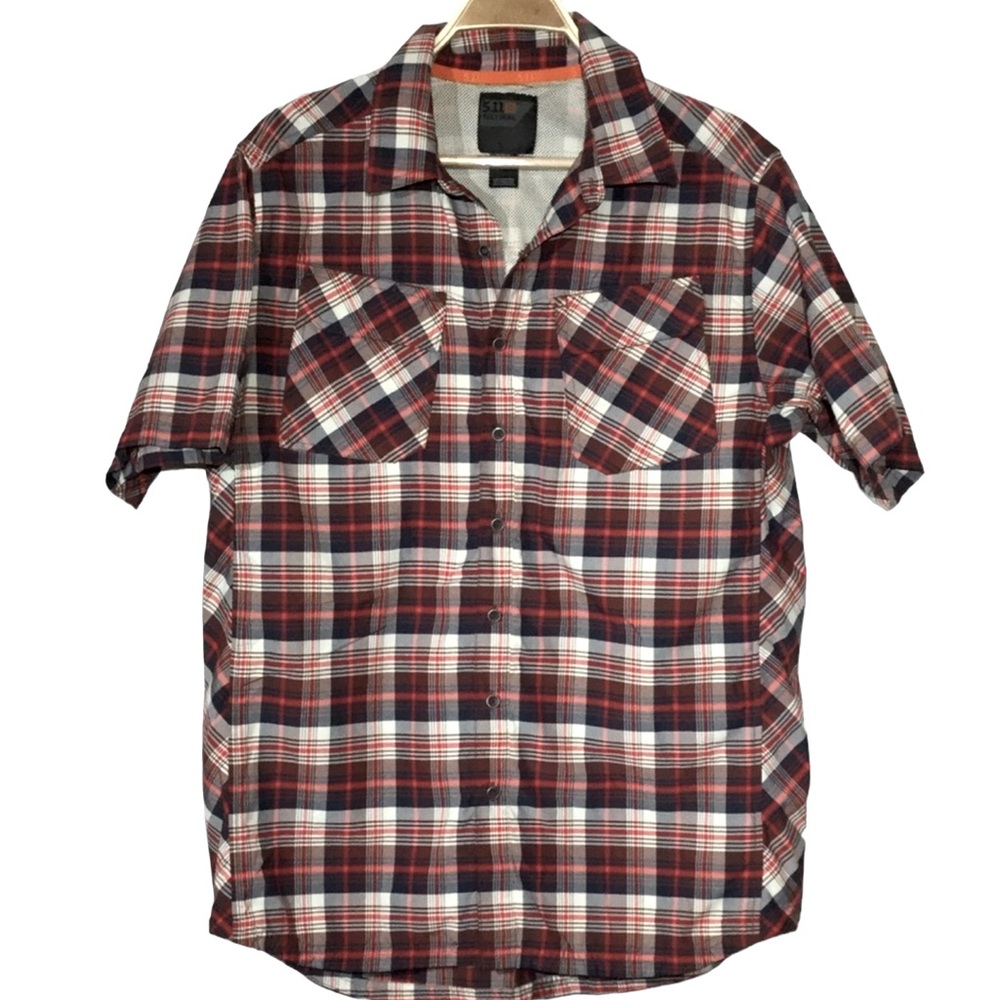 5.11 TACTICAL Men’s sz Medium Shirt Short Sleeve Plaid Pockets Red Black